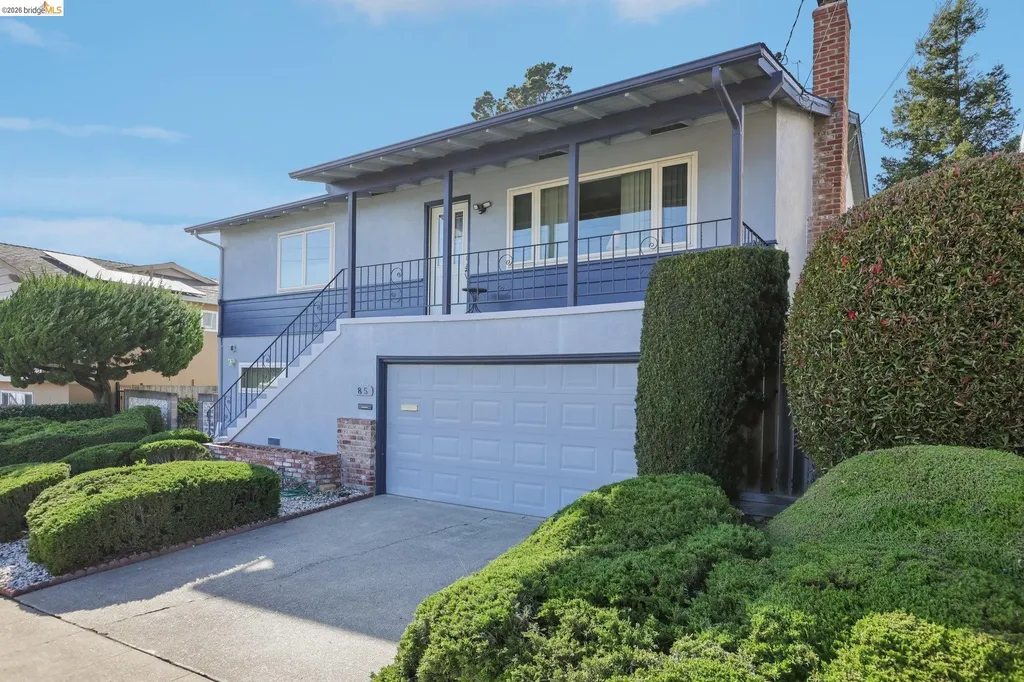 85 Edgemont Way Oakland CA 94605
