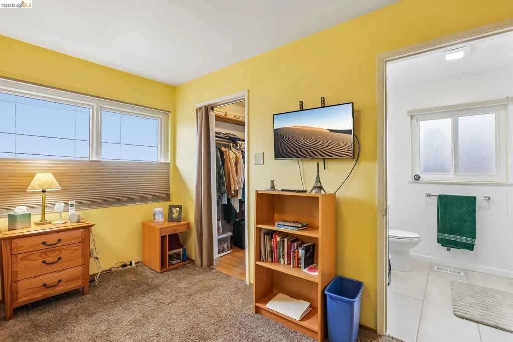 85 Edgemont Way Oakland CA 94605