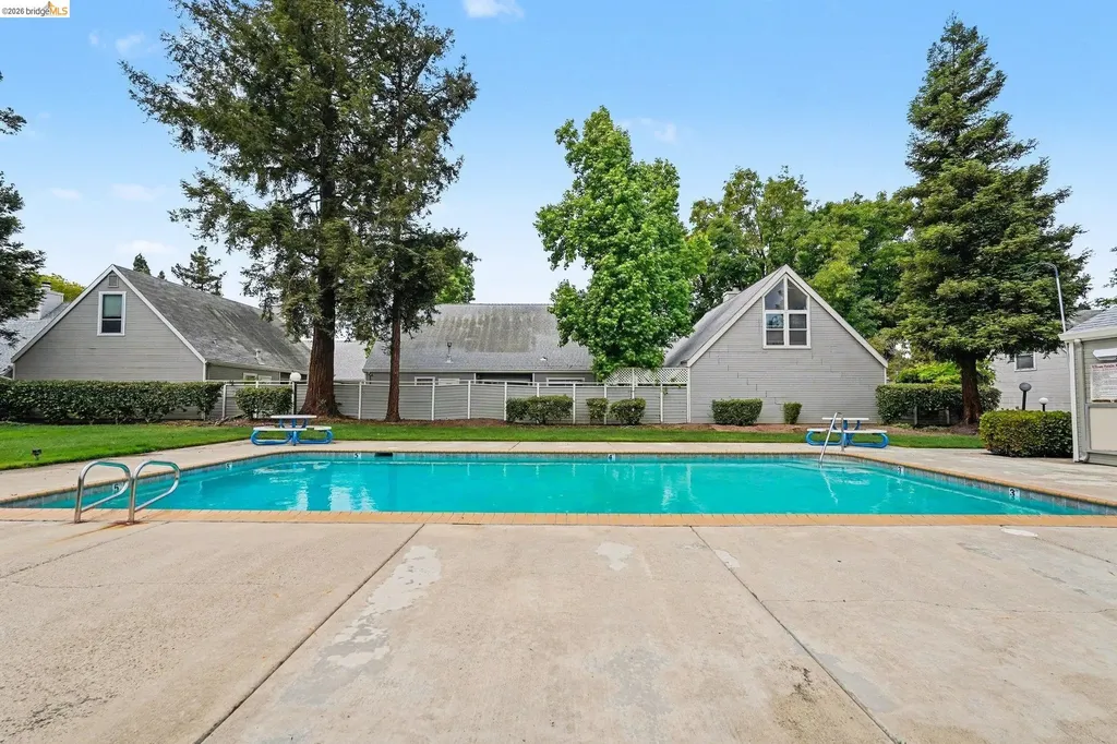 1649 Somerset Place Antioch CA 94509