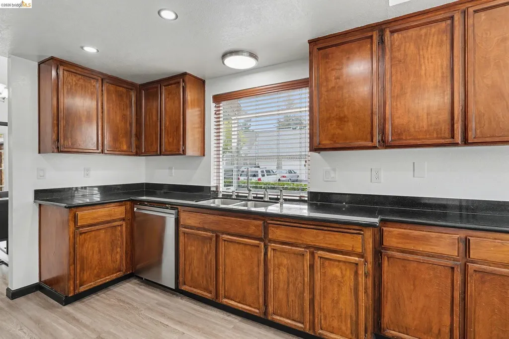 1649 Somerset Place Antioch CA 94509