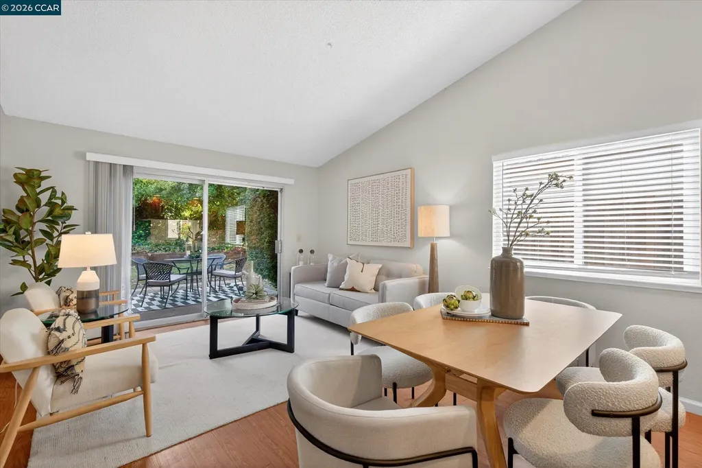1040 Village Oaks Martinez CA 94553