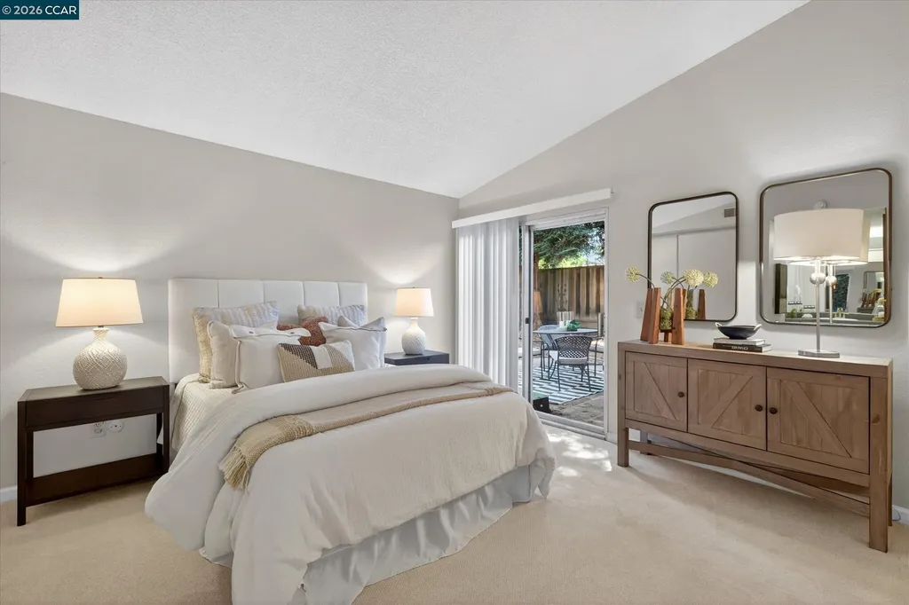 1040 Village Oaks Martinez CA 94553