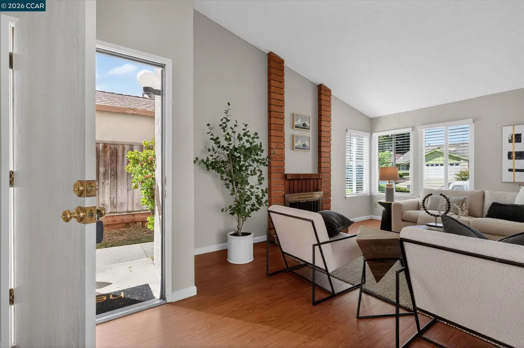 1040 Village Oaks Martinez CA 94553