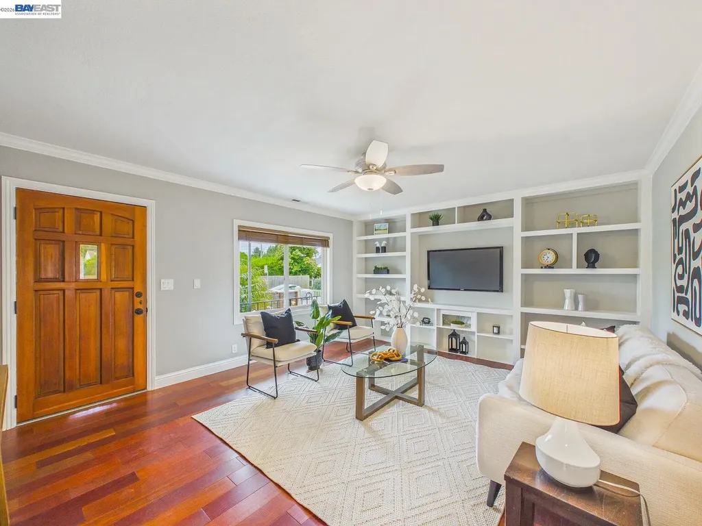 1943 Regello Court San Pablo CA 94806