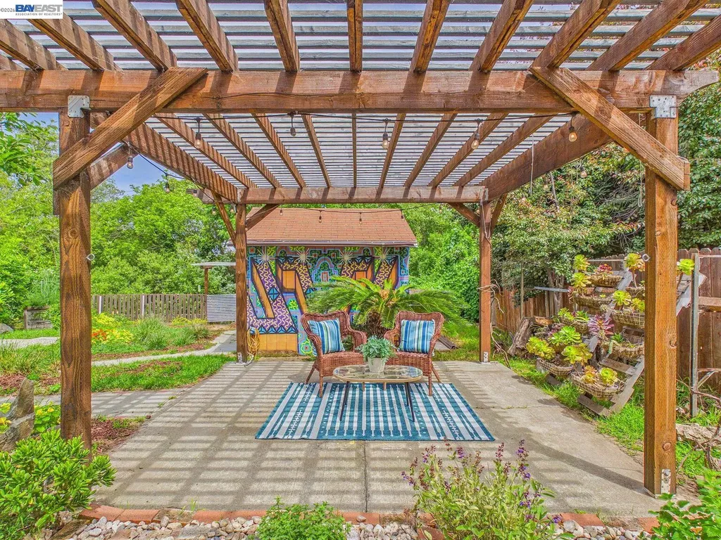 1943 Regello Court San Pablo CA 94806