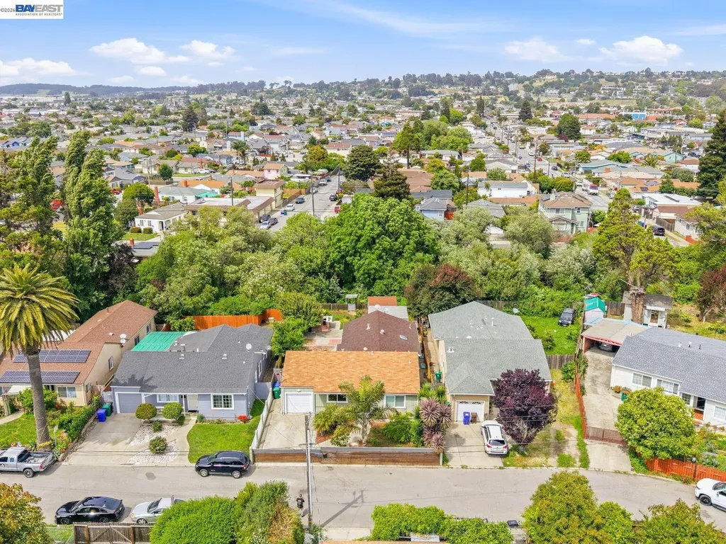 1943 Regello Court San Pablo CA 94806