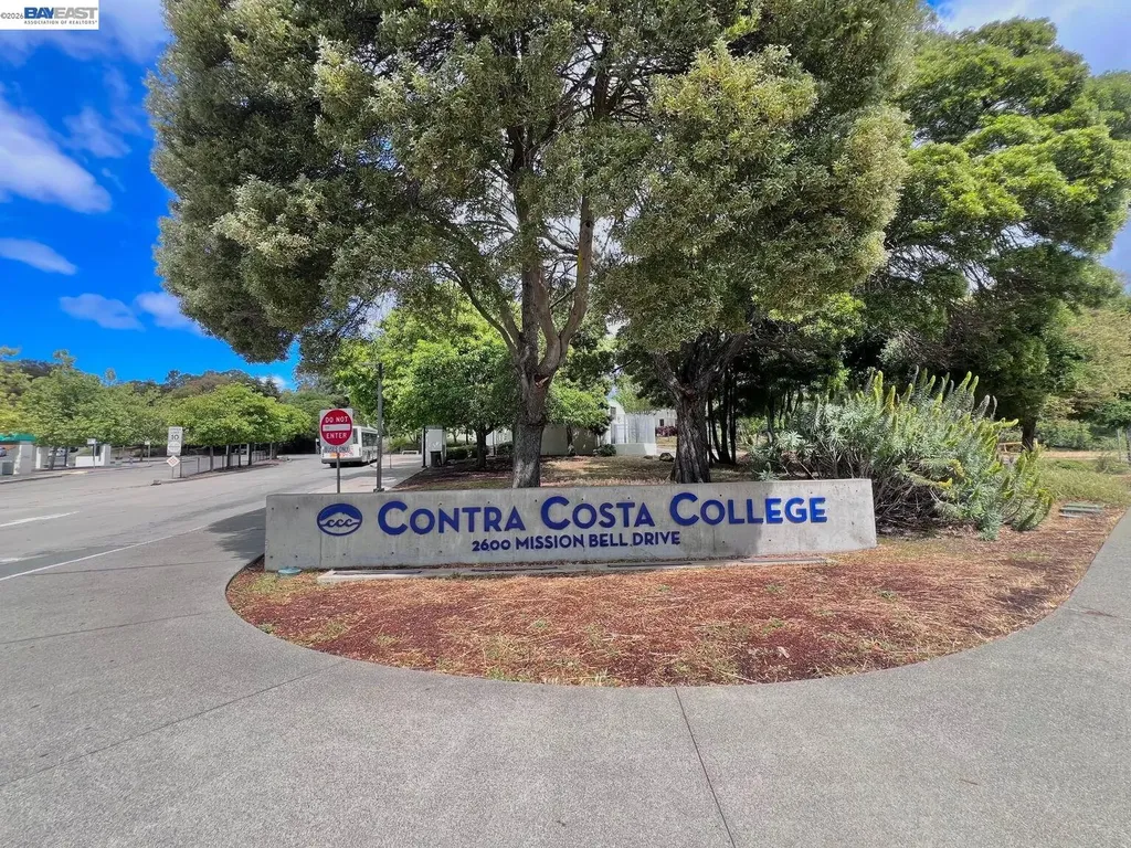 1943 Regello Court San Pablo CA 94806