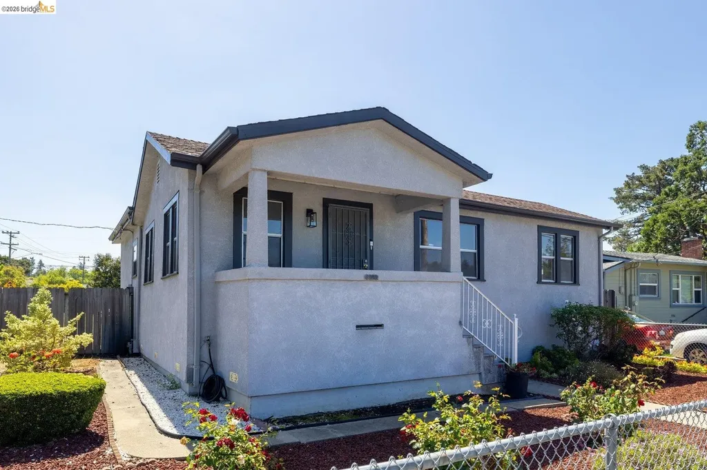3986 Delmont Avenue Oakland CA 94605