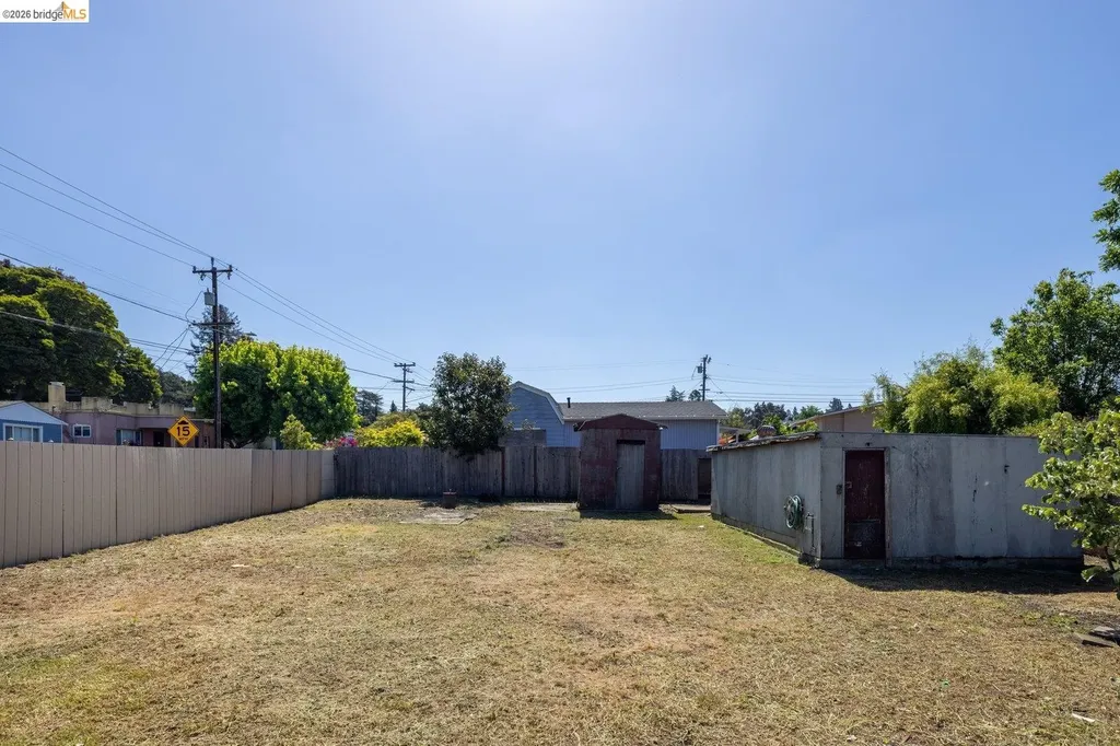 3986 Delmont Avenue Oakland CA 94605