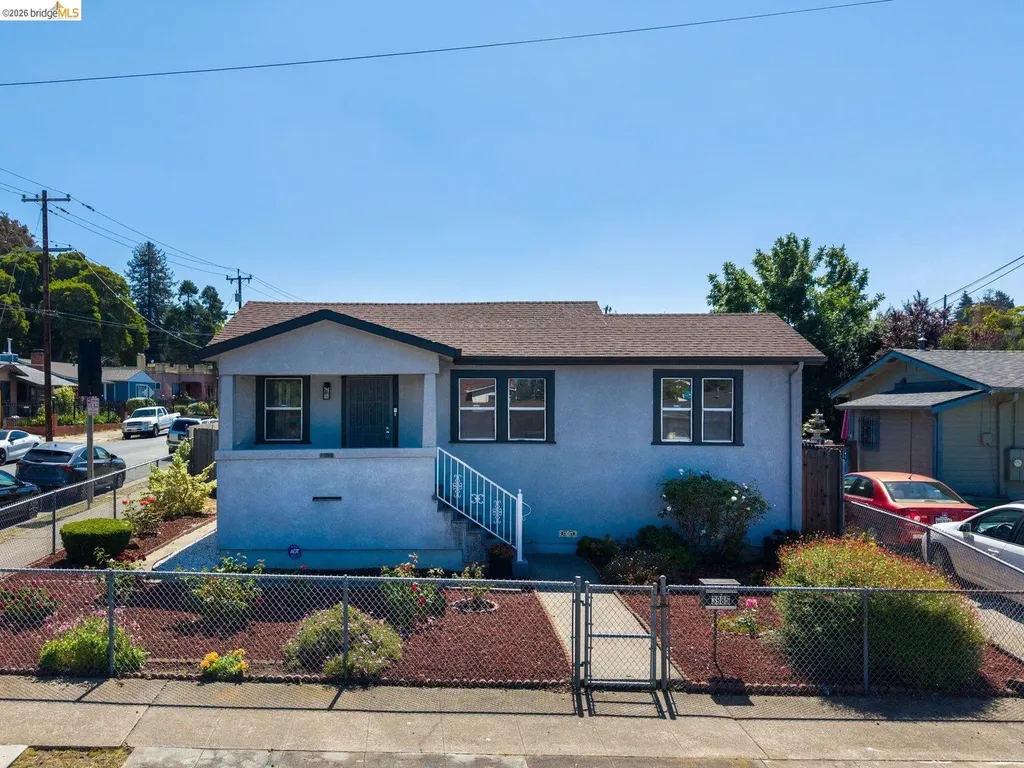 3986 Delmont Avenue Oakland CA 94605