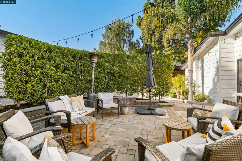 19175 Carlton Avenue Castro Valley CA 94546