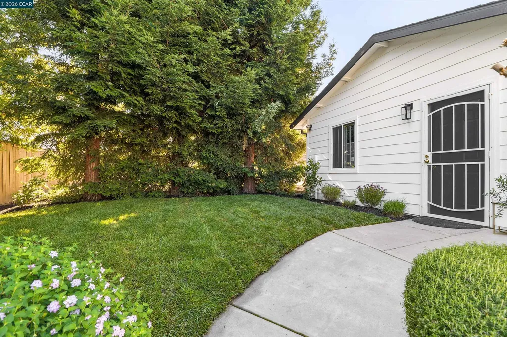 19175 Carlton Avenue Castro Valley CA 94546