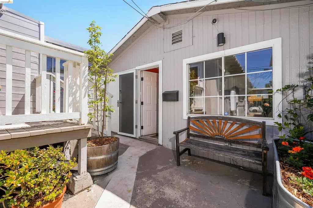 1816 39th Avenue Oakland CA 94601