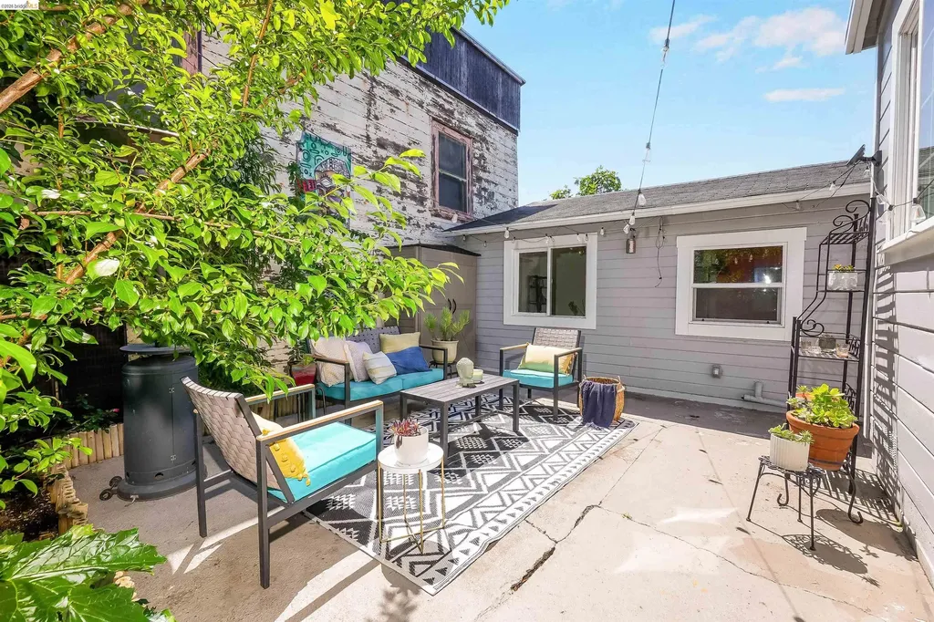1816 39th Avenue Oakland CA 94601