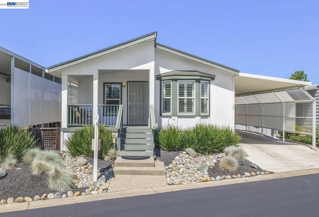 3263 Vineyard Ave., #16 Pleasanton CA 94566