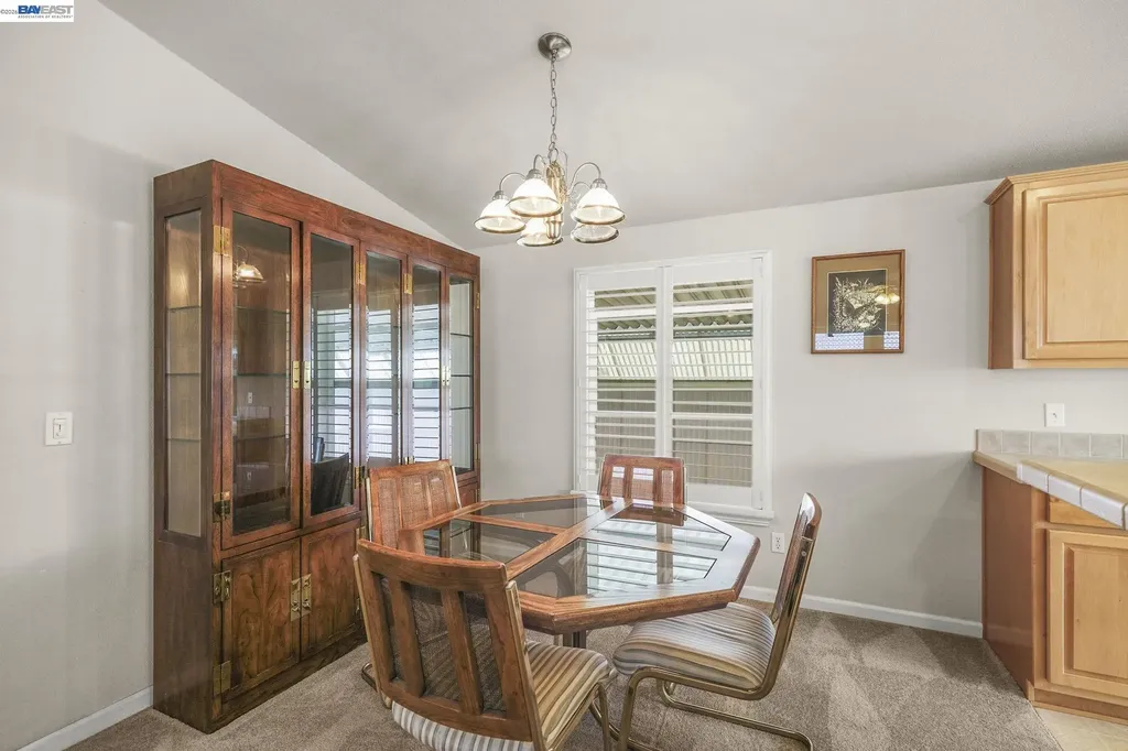 3263 Vineyard Ave., #16 Pleasanton CA 94566