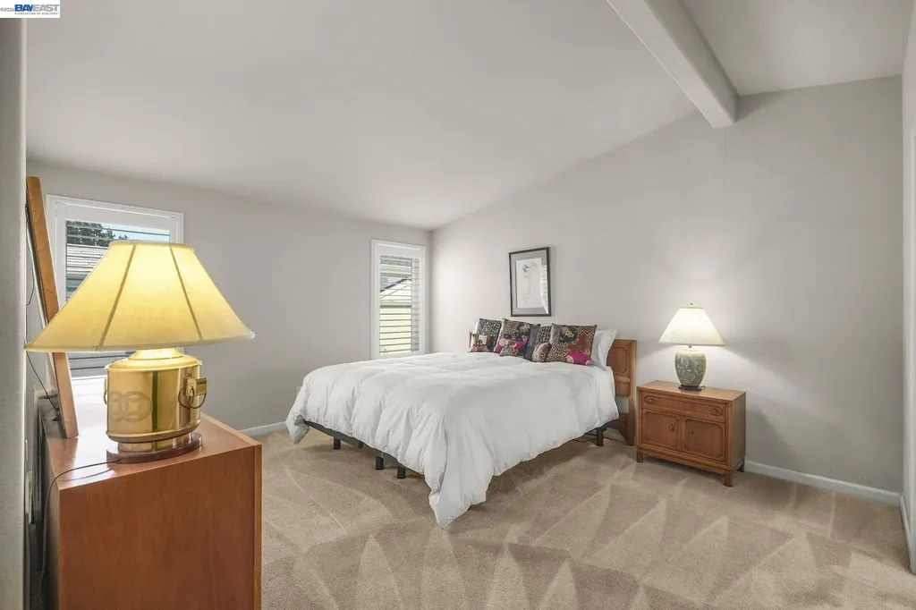 3263 Vineyard Ave., #16 Pleasanton CA 94566