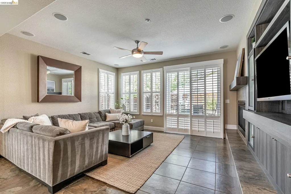 43 Sorrel Court Oakley CA 94561