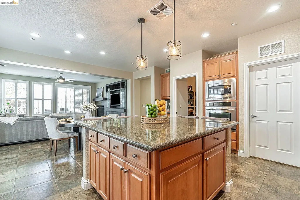 43 Sorrel Court Oakley CA 94561