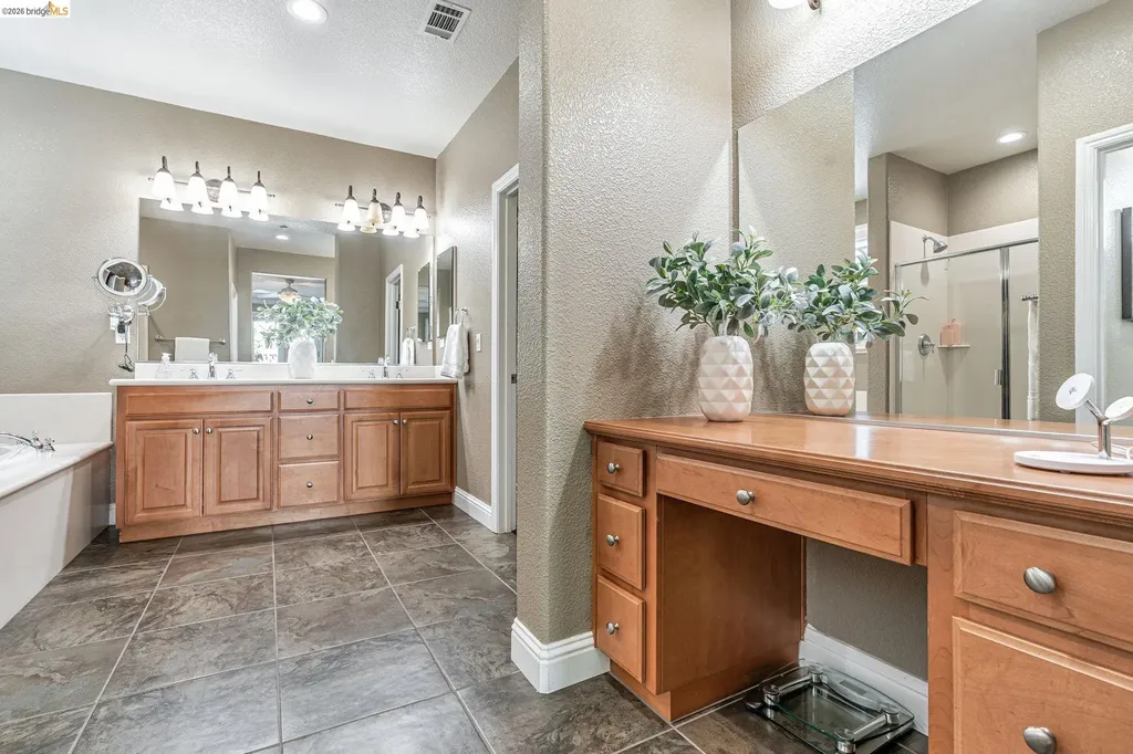 43 Sorrel Court Oakley CA 94561