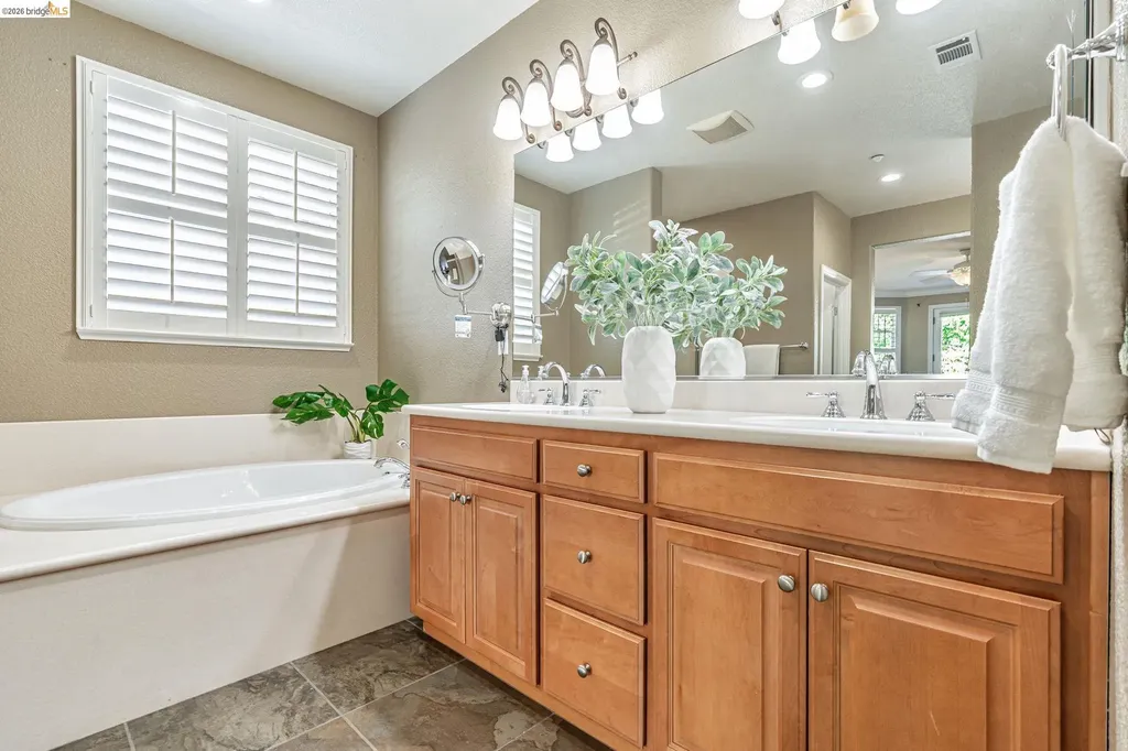 43 Sorrel Court Oakley CA 94561