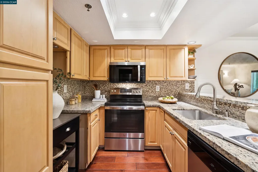 2530 Oak Road Walnut Creek CA 94597