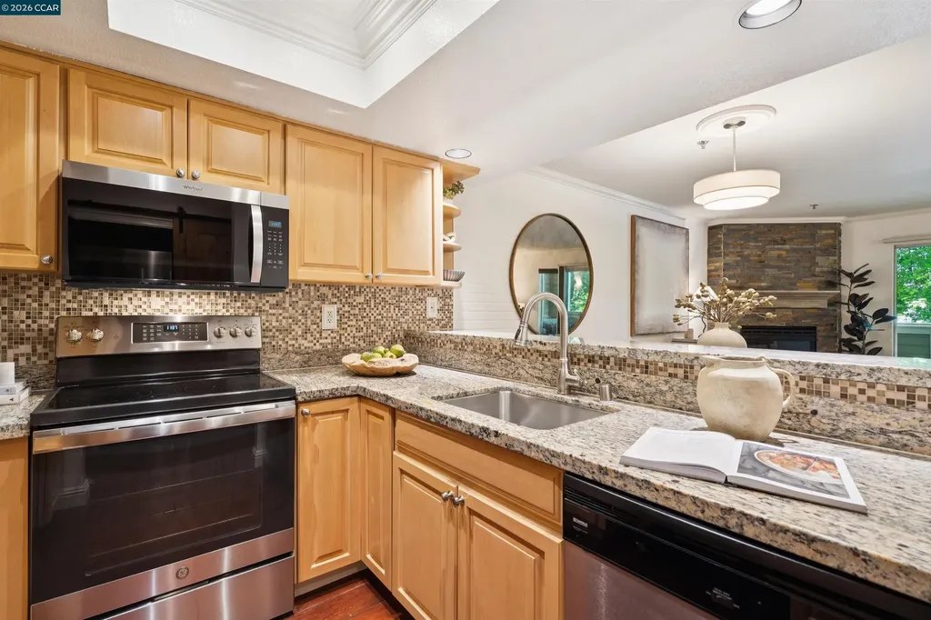 2530 Oak Road Walnut Creek CA 94597