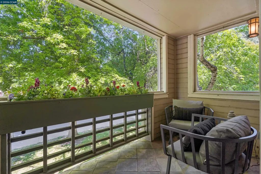 2530 Oak Road Walnut Creek CA 94597