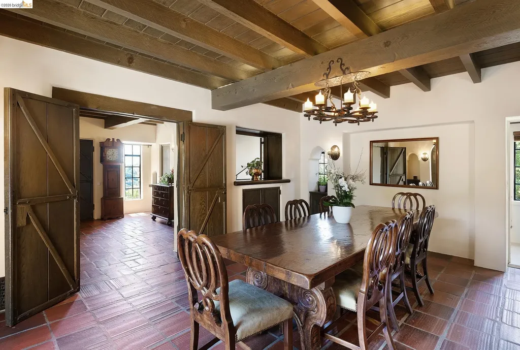 17 Roble Court Berkeley CA 94705