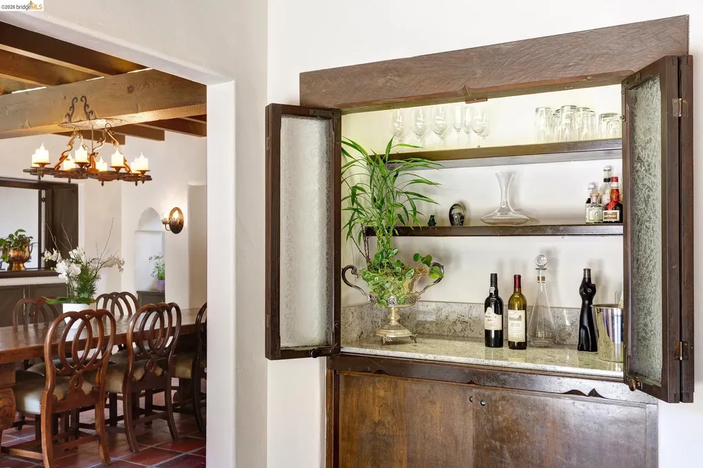 17 Roble Court Berkeley CA 94705
