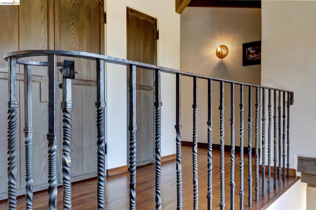 17 Roble Court Berkeley CA 94705