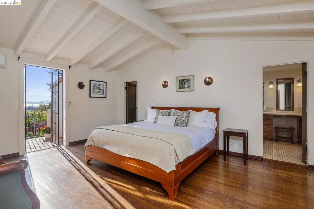 17 Roble Court Berkeley CA 94705