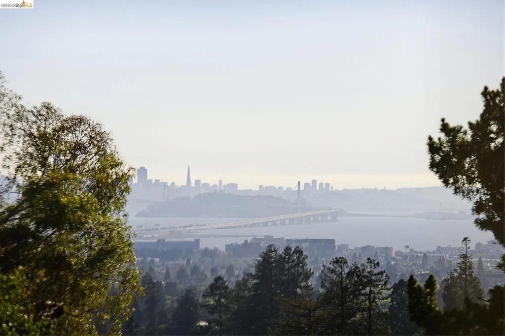 17 Roble Court Berkeley CA 94705