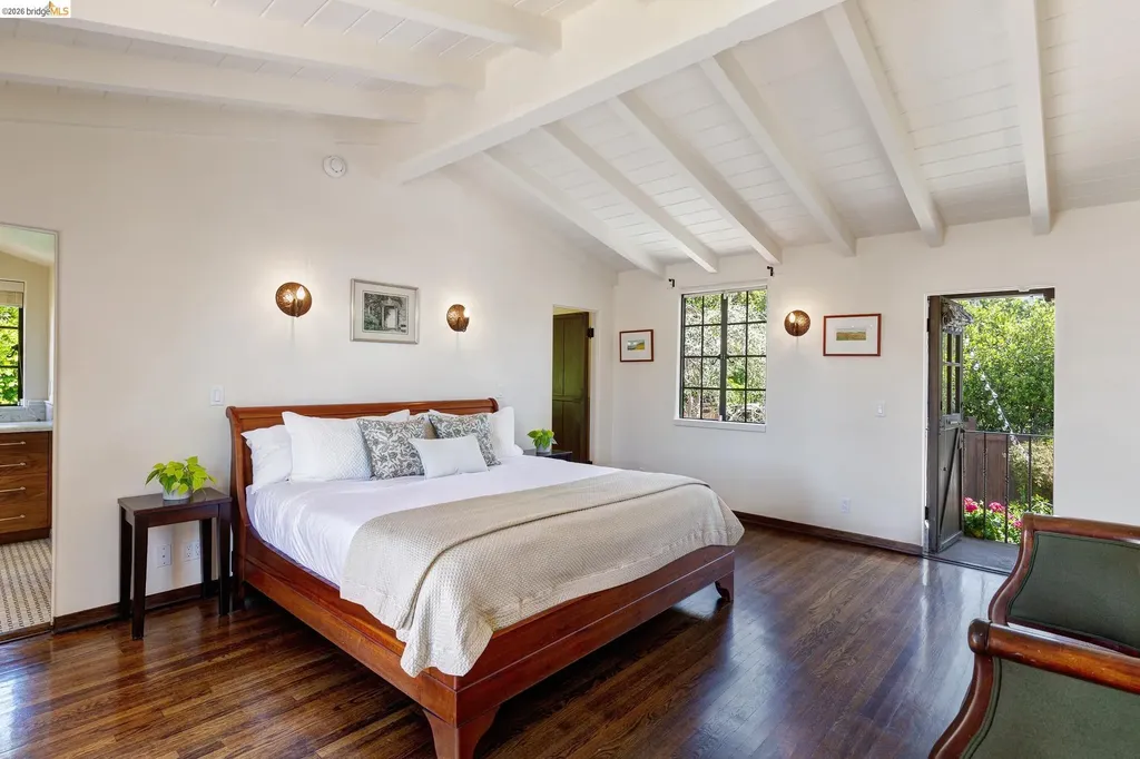 17 Roble Court Berkeley CA 94705