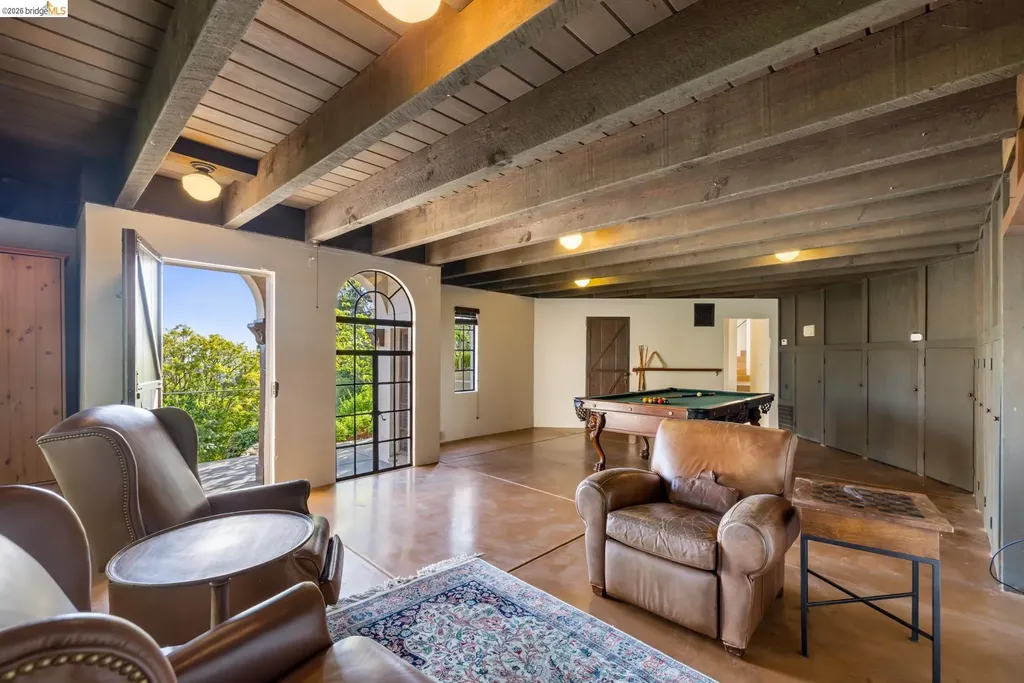 17 Roble Court Berkeley CA 94705