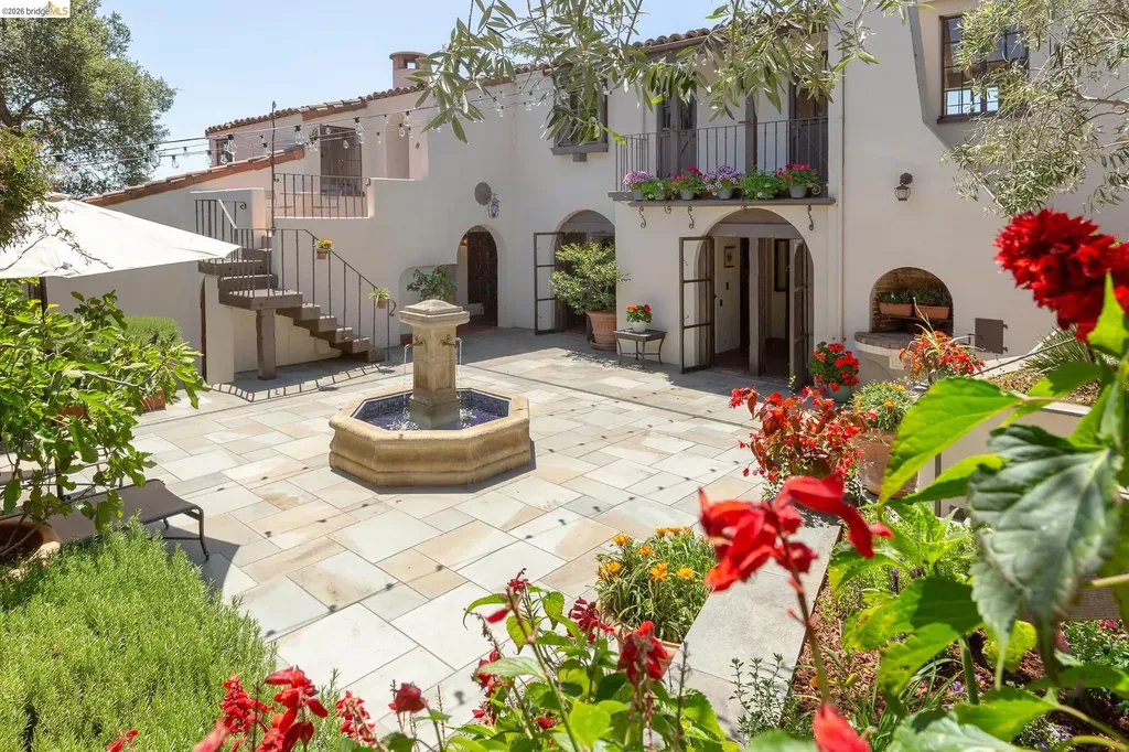 17 Roble Court Berkeley CA 94705