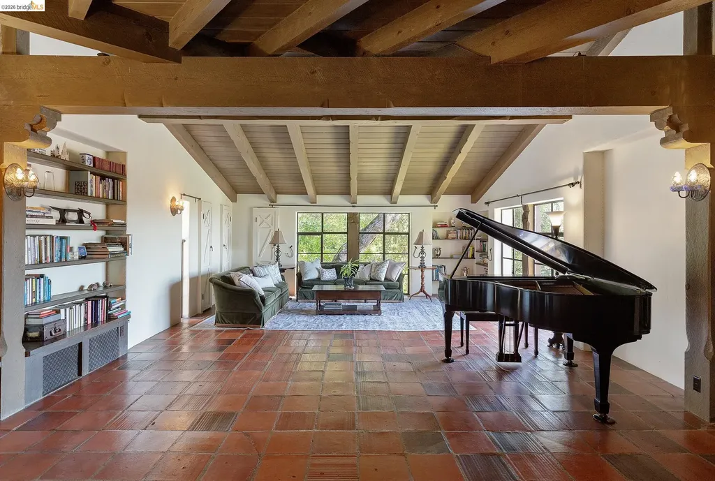 17 Roble Court Berkeley CA 94705