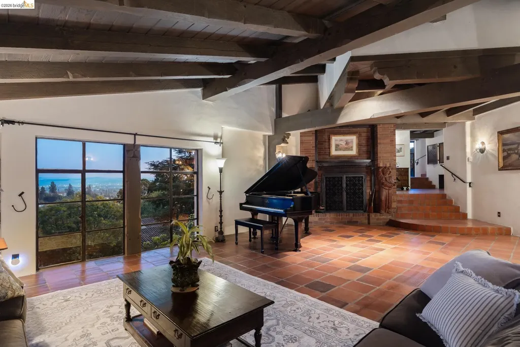 17 Roble Court Berkeley CA 94705