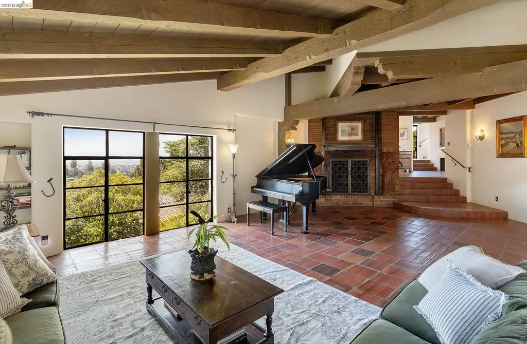 17 Roble Court Berkeley CA 94705