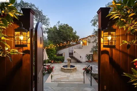17 Roble Court Berkeley CA 94705