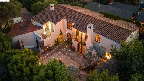 17 Roble Court Berkeley CA 94705