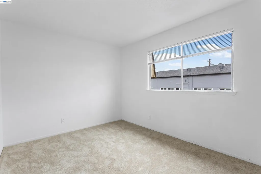 10401 Shaw Street Oakland CA 94605