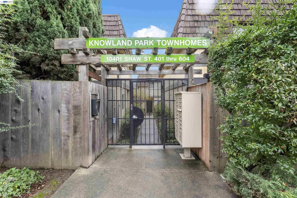 10401 Shaw Street Oakland CA 94605
