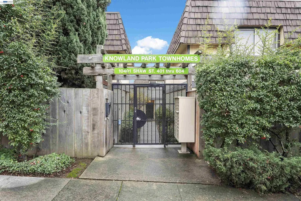 10401 Shaw Street Oakland CA 94605