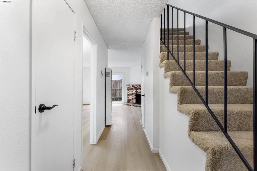 10401 Shaw Street Oakland CA 94605