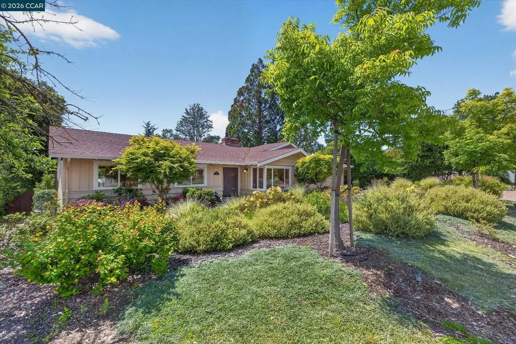 26 Carisbrook Drive Orinda CA 94563