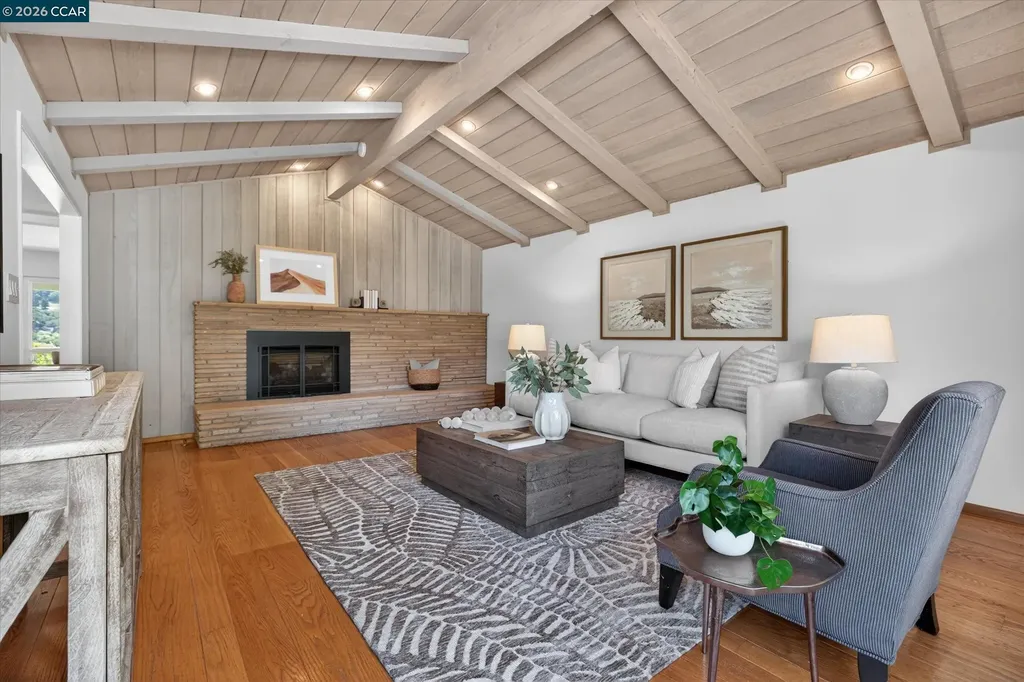 26 Carisbrook Drive Orinda CA 94563