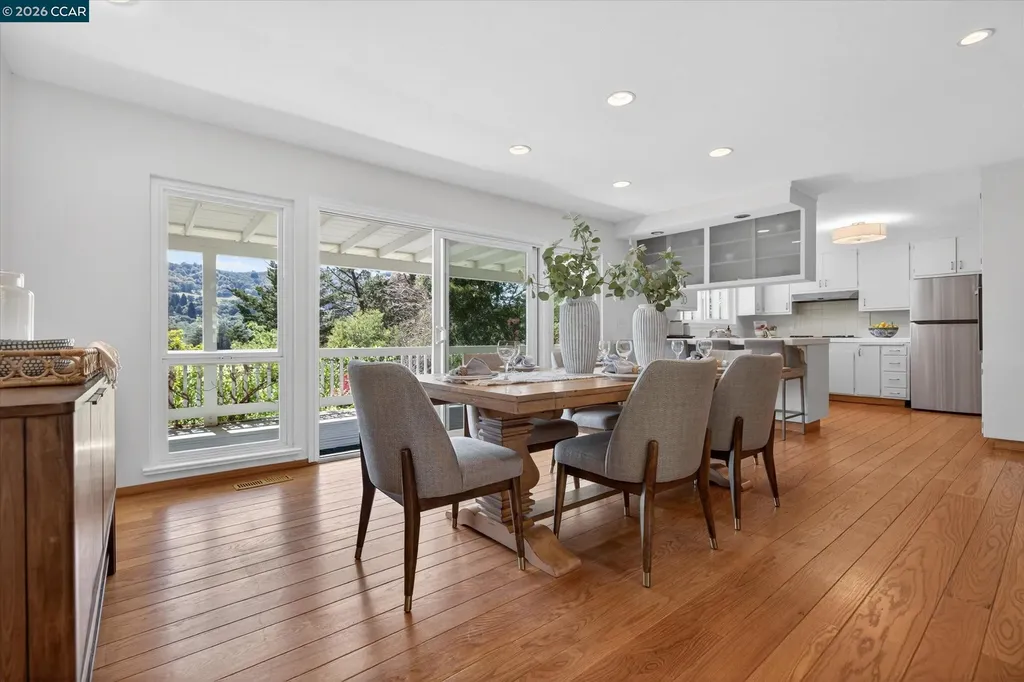 26 Carisbrook Drive Orinda CA 94563