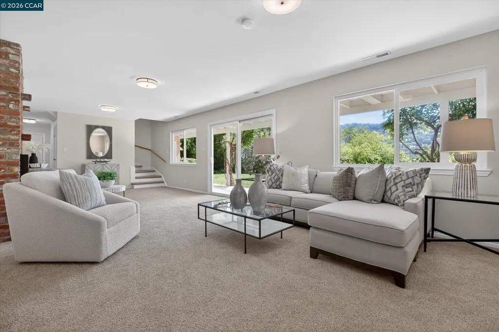 26 Carisbrook Drive Orinda CA 94563