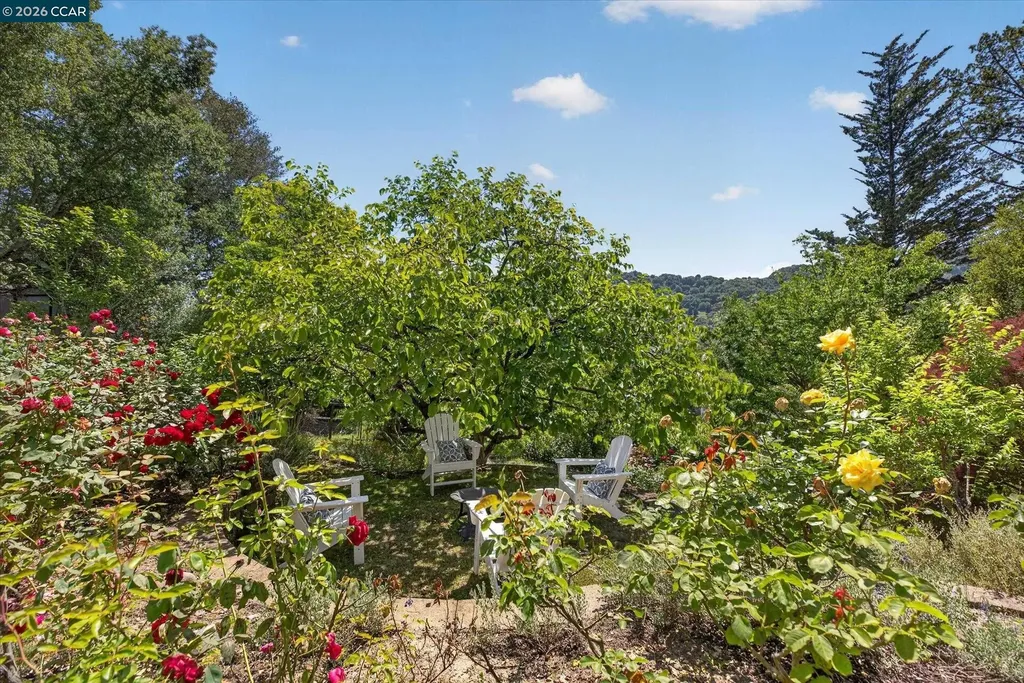 26 Carisbrook Drive Orinda CA 94563